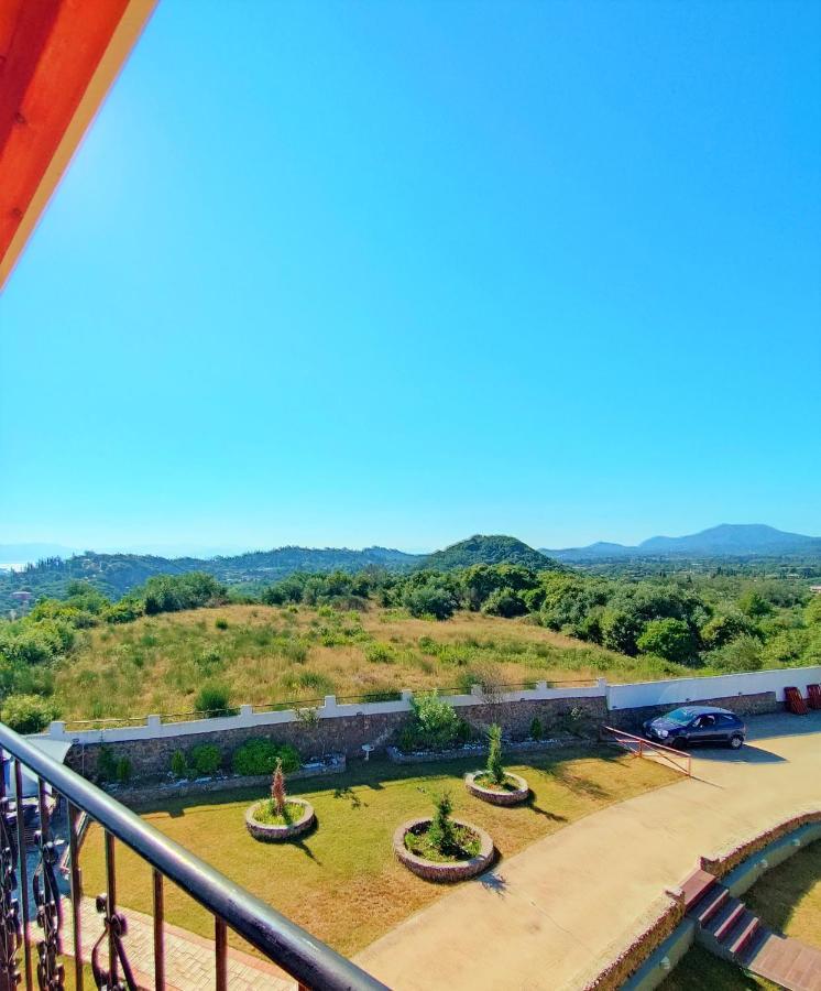 Appartamento Heaven House With Pool Gouvia Esterno foto