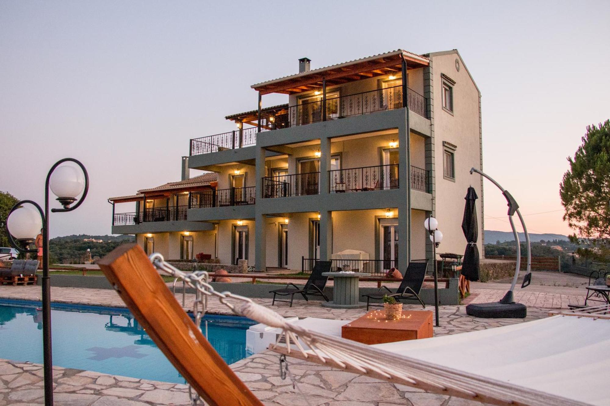 Appartamento Heaven House With Pool Gouvia Esterno foto